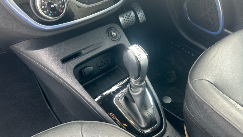 Renault Captur 1.5 dci 90 Iconic II Nav 5dr Auto Diesel Hatchback